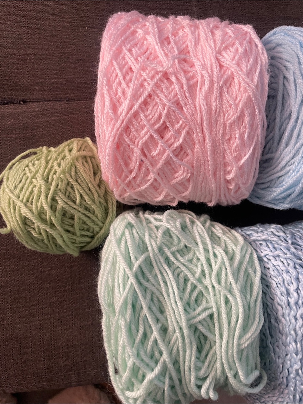 Yarn Balls on Couch - Picture 4 of 6